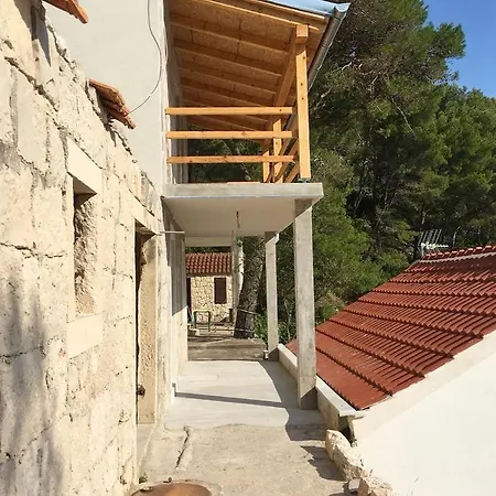 Secluded Fisherman's Cove Kozja, Hvar - 16058 Bogomolje