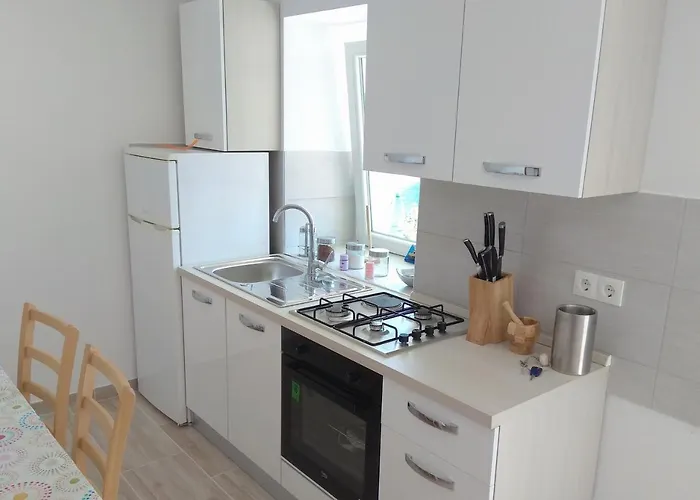 Secluded Fisherman's Cove Kozja, Hvar - 16058 * Bogomolje